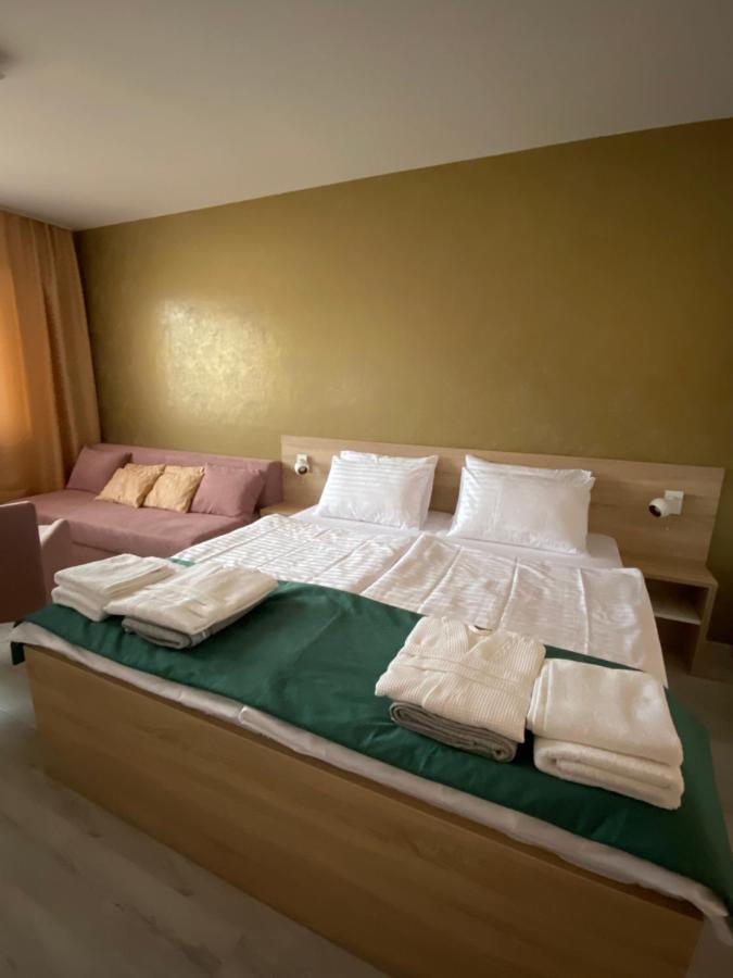 Besenova Apartman Diamant ภายนอก รูปภาพ