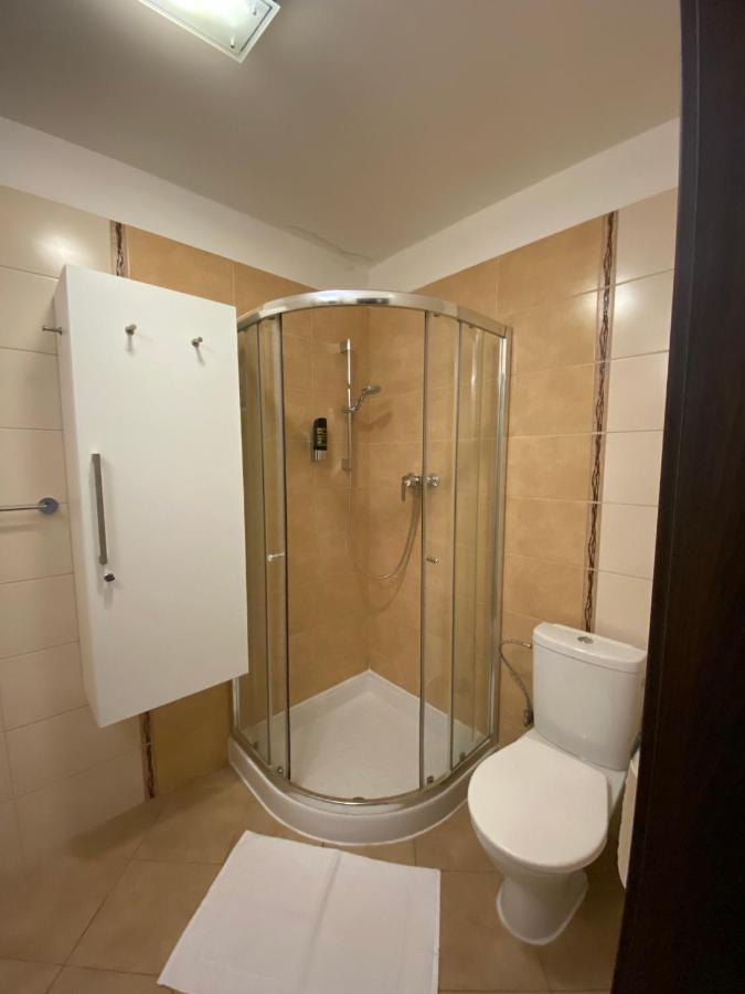 Besenova Apartman Diamant ภายนอก รูปภาพ